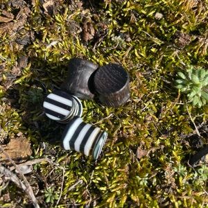 Striped Black and White Stetched Ear Plugs